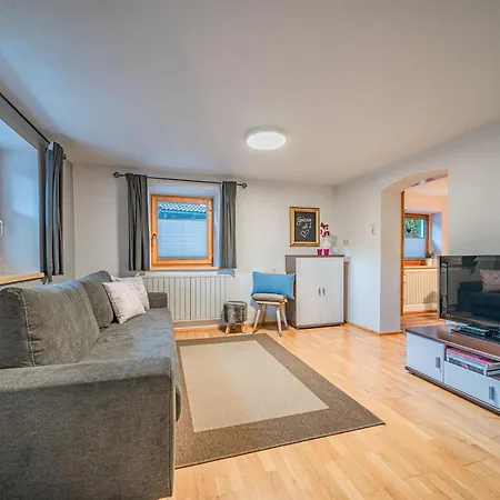 Haus Riedmann Christine شقة